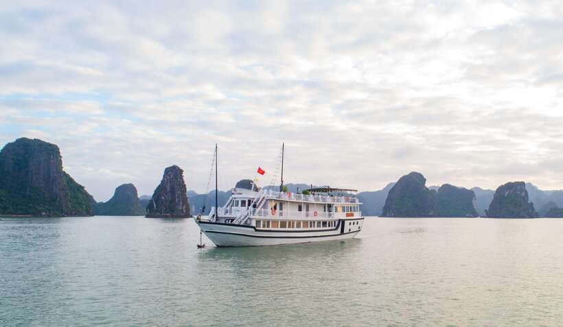 Hanoi: Ha Long Bay 2-Day 1-Night Tour by 4-star Luxury Junk - Should You Book the Hanoi to Ha Long Bay 2-Day 1-Night Tour on Ruby Cruise?