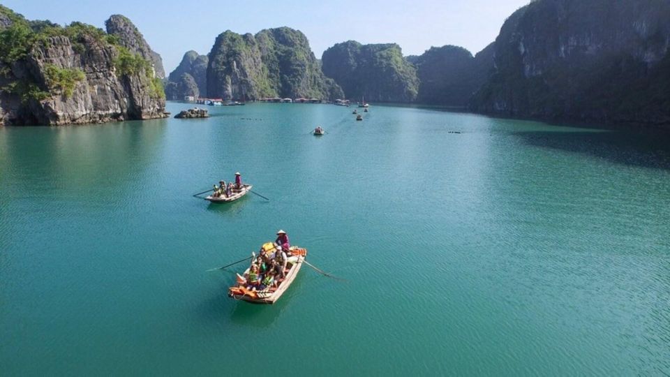 Hanoi: Ha Long Bay Cruise Day Tour visit Titop island & Cave - Titop Island: swim break and the summit climb