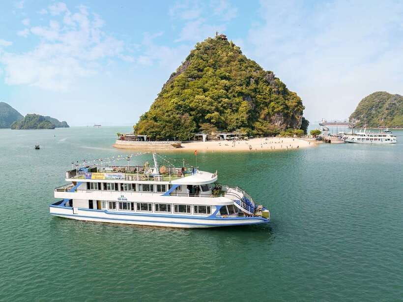 Hanoi: Ha Long Bay Day Cruise - Swimming, Meal, Kayaking - Sung Sot Cave: the Surprise Cave walk that earns the hype