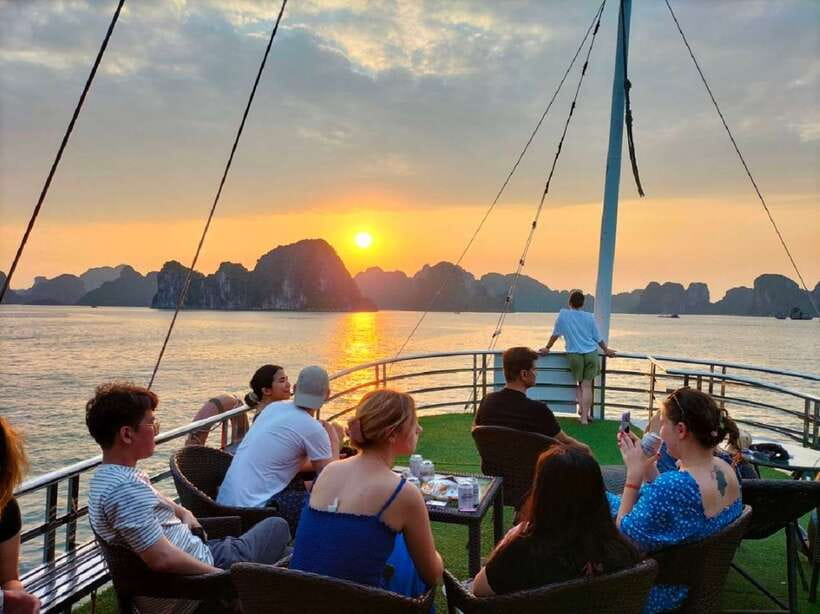 Hanoi: Ha Long Bay Day Cruise - Swimming, Meal, Kayaking - Price and value: what $41 covers, and when it feels like a steal