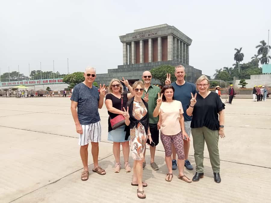Hanoi: Half-Day City Tour with Water Puppet Show options - Water Puppet Show at Thang Long: how the tradition works on a rainy-friendly stage