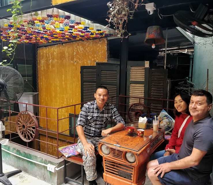 Hanoi: Half-Day Guided City Tour on Vintage Minsk Motorbike - Getting on the vintage Minsk: safety first, driving zero