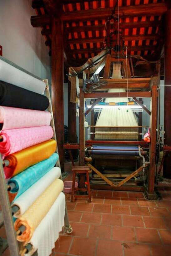 Hanoi: Half-day Silk Weaving Journey In Van Phuc Tour - Logistics in Plain English: What Your Day Will Feel Like