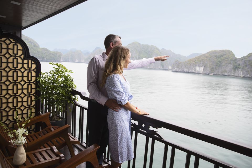 Hanoi: Halong Bay 2-Day 5-Star Balcony Cruise & Bathtub - Cooking class demo and Tai chi: the calm breaks are real