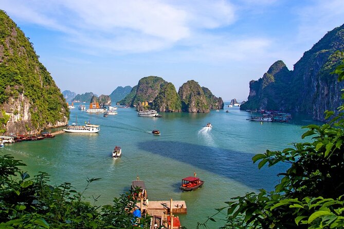 Hanoi - Halong Bay Full Day Trip from Hanoi - Onboard seafood lunch: filling, practical, and worth the stop