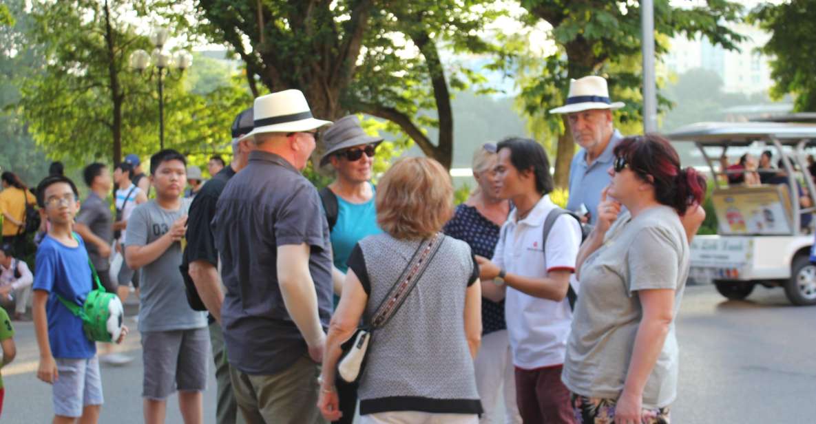 Hanoi Highlights: Full-Day Small Group City Tour with Lunch - One-Pillar Pagoda and the house-on-stilts: ancient forms in a modern capital