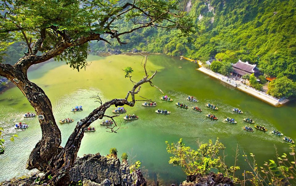 Hanoi: Hoa Lu, Trang An, and Mua Cave Full-Day Trip - Hoa Lu ancient capital: temples on the site of a royal palace