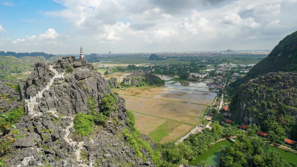 Hanoi: Hoa Lu, Trang An, and Mua Cave Full-Day Trip - Mua Cave: the 500 stone steps and the view you came for