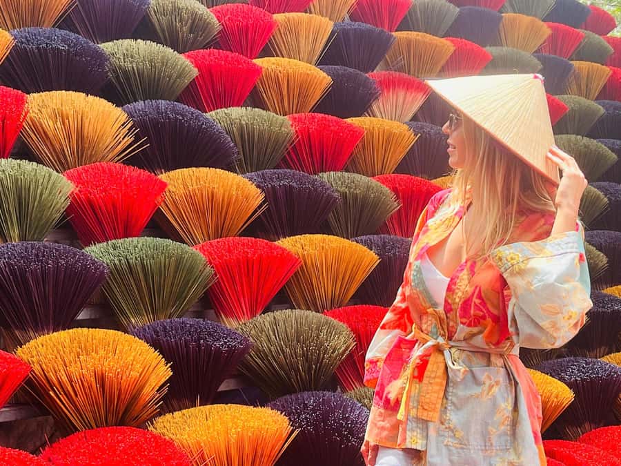 Hanoi: Incense, Hat and Lacquer Local Artisanal Tour - Key highlights at a glance