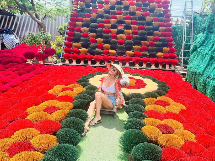 Hanoi: Incense, Hat and Lacquer Local Artisanal Tour - Chuong conical hat village: 300+ years of craft work