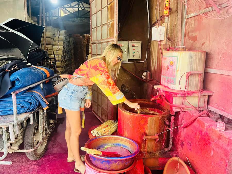Hanoi: Incense, Hat Making, Lacquer Art Villages Artisanal - Chuong Conical Hat Crafting Village: See the Steps, Then Paint Your Own