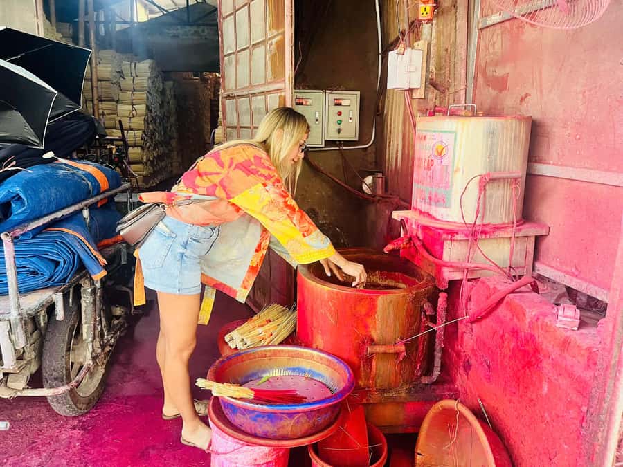 Hanoi: Incense Village, Conical Hat, & Dough Figurines Tour - A small-craft day outside Hanoi’s main roads