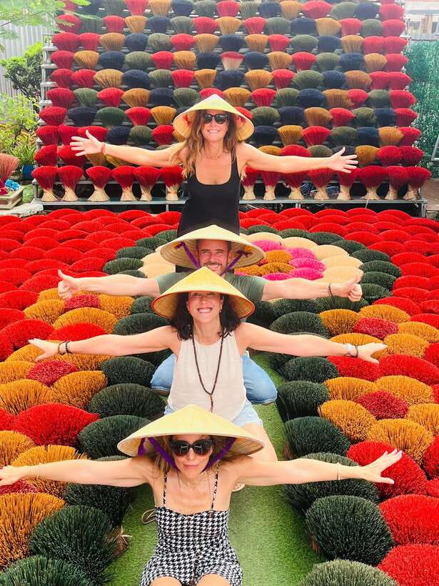 Hanoi: Incense Village, Hat Artisan/ Trang An Boating Tour - Full-day Ninh Binh and Trang An: boat caves and limestone mountains