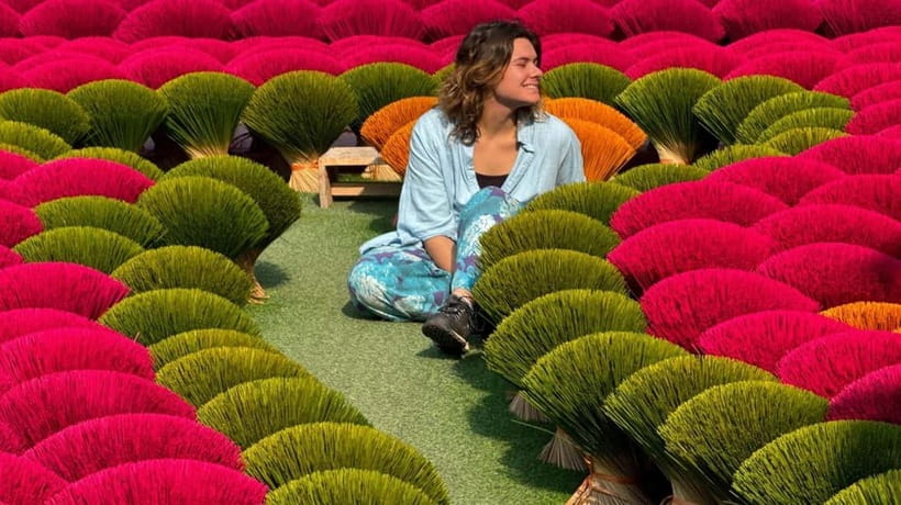 Hanoi Incense Village Tour & Traditional Crafts All Included - Full-Day Tour: Lacquer Art, Home Lunch, and Your Own Nón Lá