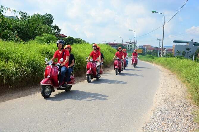 Hanoi Jeep Food Tour Led By Women - Ho Chi Minh Mausoleum Pause: Respectful Night Reflection