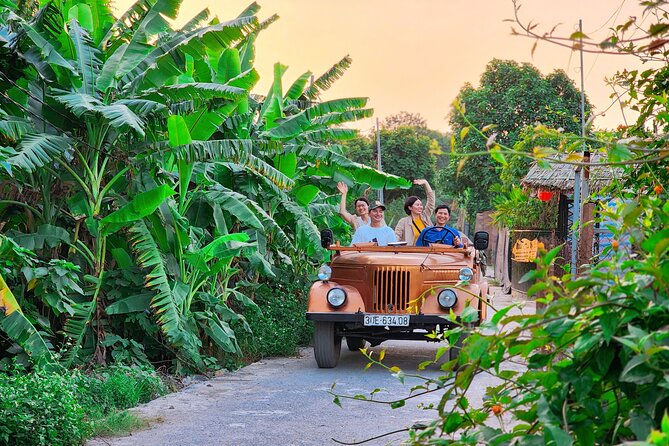 Hanoi Jeep Tour: Red River Countryside+ Backstreet+ Train-street - Stop 2: West Lake and Trúc Bạch area backstreet wandering
