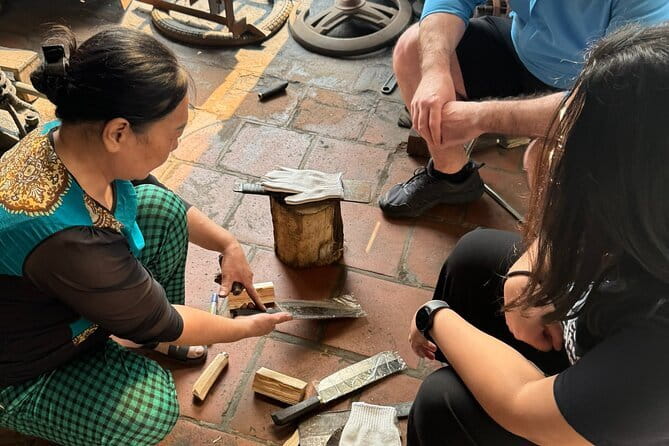 Hanoi Knife-Making Class:Join the Legacy in Blacksmith's Workshop - Why Da Sỹ’s knife workshop feels like craft, not souvenir shopping
