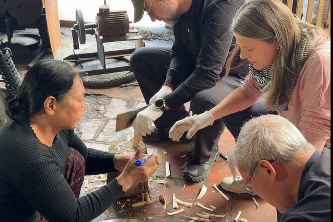 Hanoi Knife-Making Class:Join the Legacy in Blacksmith's Workshop - The sharpening moment: the grindstone and a tar-based secret