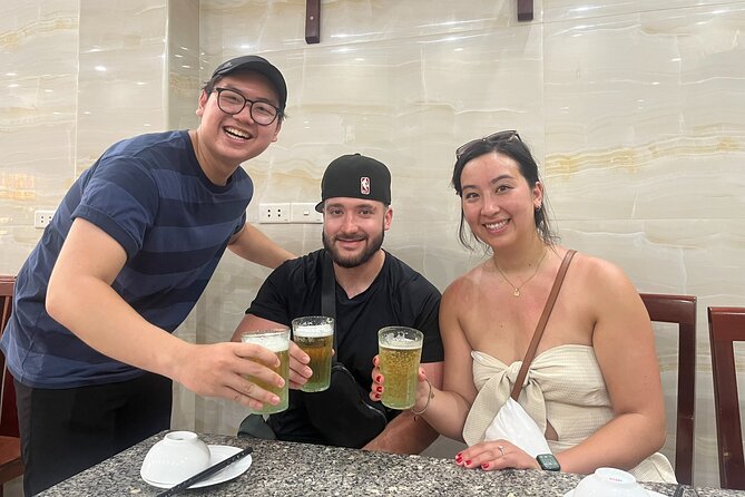 Hanoi Local Fresh Beer and Culinary Tour with Train Street Visit - Local drinking culture stop: more fresh beer where people actually gather