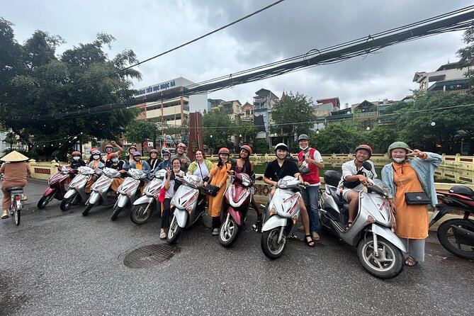 Hanoi Motorbike Tour Led By Women - West Lakes and Banana Island: switch from city noise to farm paths