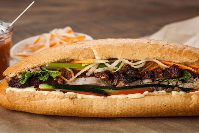 Hanoi Night Market and Street Food Tour - Live Music While You Snack: Pop, Breakdance, and Traditional Notes
