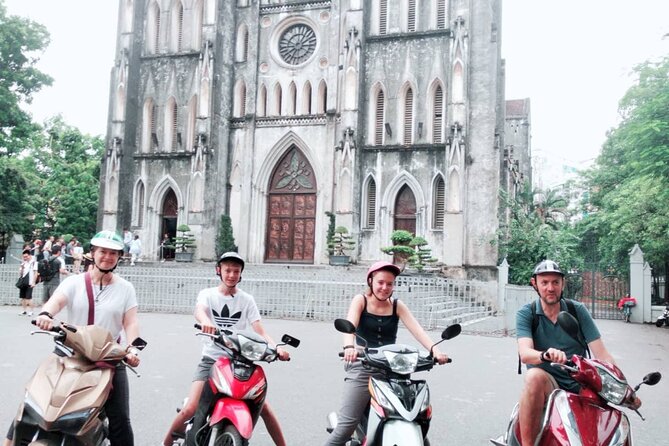 Hanoi Nightlife Food Tour By Motorbikes - Long Biên Bridge: a photo stop with real landmark context