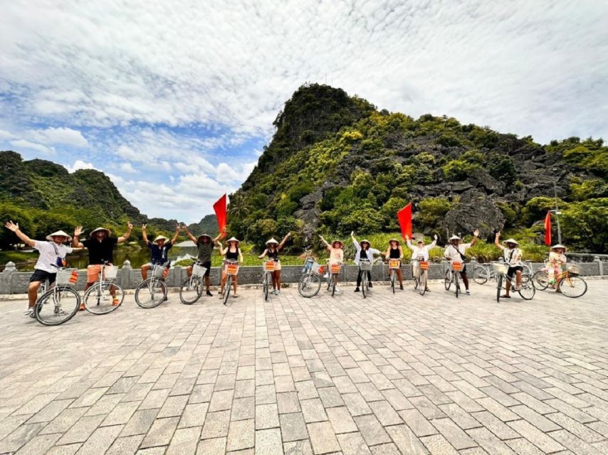 Hanoi: Ninh Binh, Hoa Lu, Tam Coc and Mua Cave Day Trip - Hoa Lư Temples: Start With History, Then Bike Through the Karst