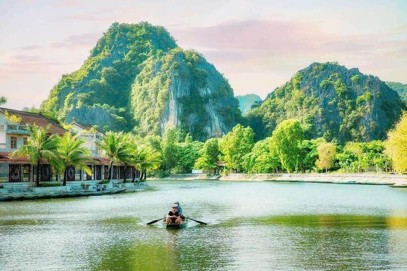 Hanoi: Ninh Binh, Tam Coc, Mua Cave & Hoa Lu with cycling - Price and value: what $33 really covers in a full day
