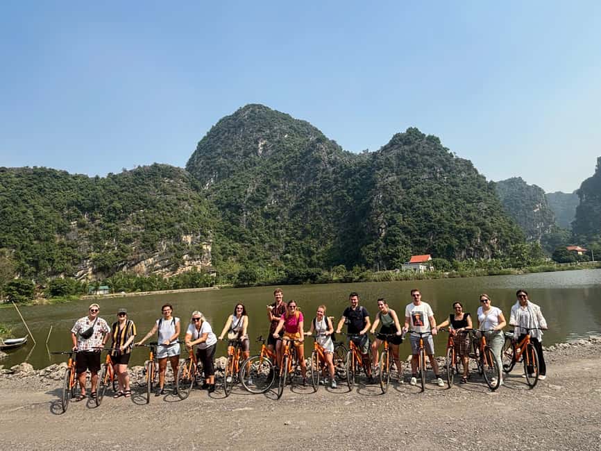 Hanoi / Ninh Binh: Trang An eco-tourism - Hoa Lu & Mua Cave - Lunch at Trang An bungalow: local buffet with vegetarian options