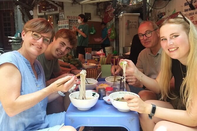 Hanoi Old Quarter Private Street Food Walking Tour - Key things you’ll like on this Hanoi Old Quarter food walk
