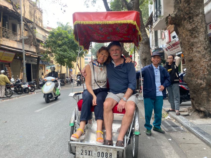 Hanoi: Old Quarter Trishaw Cyclo Tour - Meeting point in Hoan Kiem: where to go before the pedals start