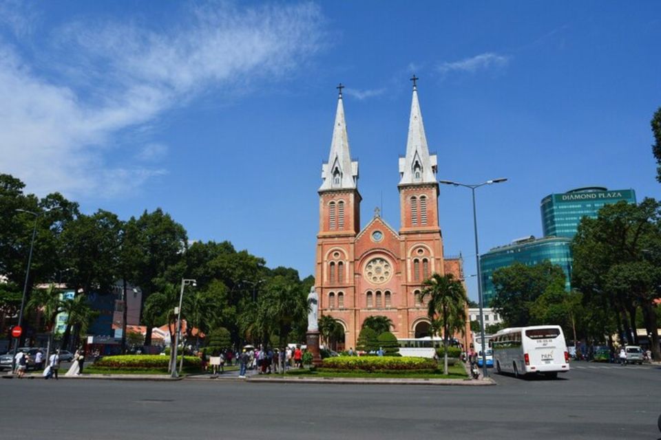 Hanoi: Private custom tour with a local guide - Key things that make this Hanoi tour work