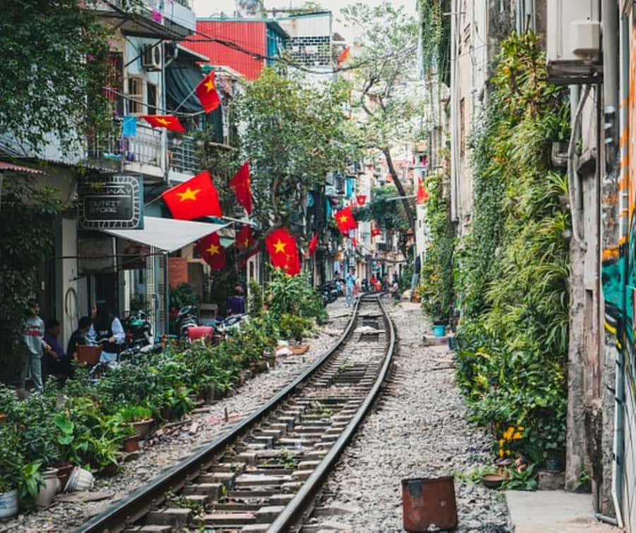 Hanoi: Private Half-day City Highlights and Hidden Gems Tour - Ba Dinh Square and Ho Chi Minh Mausoleum: One of Vietnam’s Most Unmissable Stops