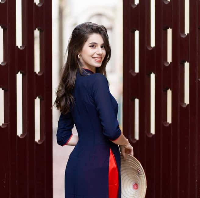 Hanoi Private Photoshoot – Iconic Spots & Hidden Gems - Old Quarter time: 75 minutes of street-level Hanoi