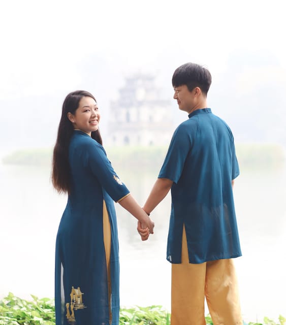 Hanoi Private Photoshoot – Iconic Spots & Hidden Gems - Train Street: the stop that feels like theater