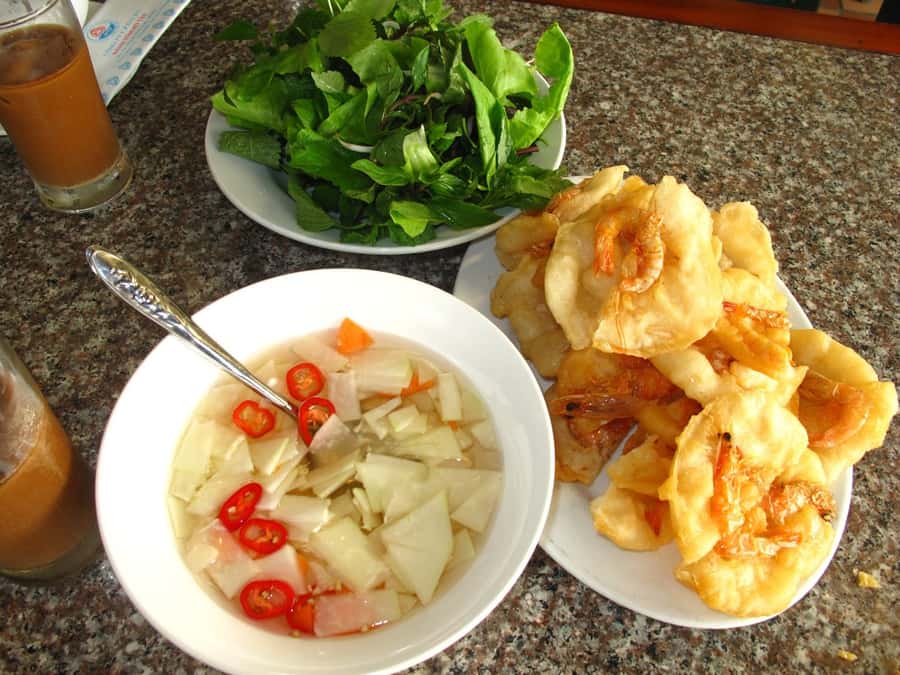 Hanoi: Private Street Food Walking Tour w/ a Real Foodie - The dessert finish: traditional sweet, not just a cookie