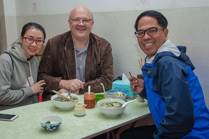 Hanoi Private Walking Tour: Street Food (HOT HOUR PROMOTING) - Who should book this Hanoi street food and water puppet combo