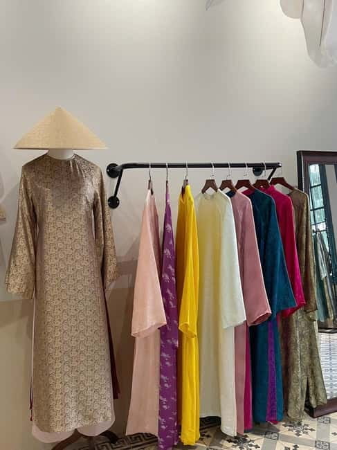 Hanoi: Rent a Traditional Ao Dai & Photo Walk in Old Quarter - What to bring, what to expect, and small rules that matter
