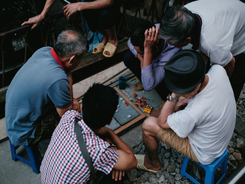Hanoi: Street Food Experience with 5 Food Stops - Guide quality and small-group feel (why it matters for eating)
