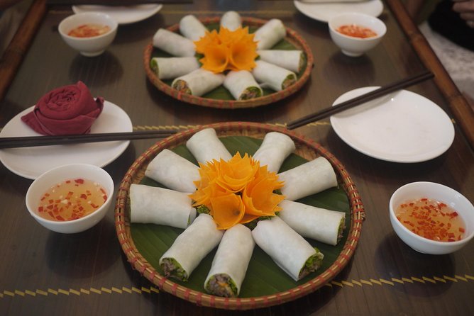 Hanoi street food tour small group tour - Getting the Most From the Walk: Pace, Appetites, and What to Expect