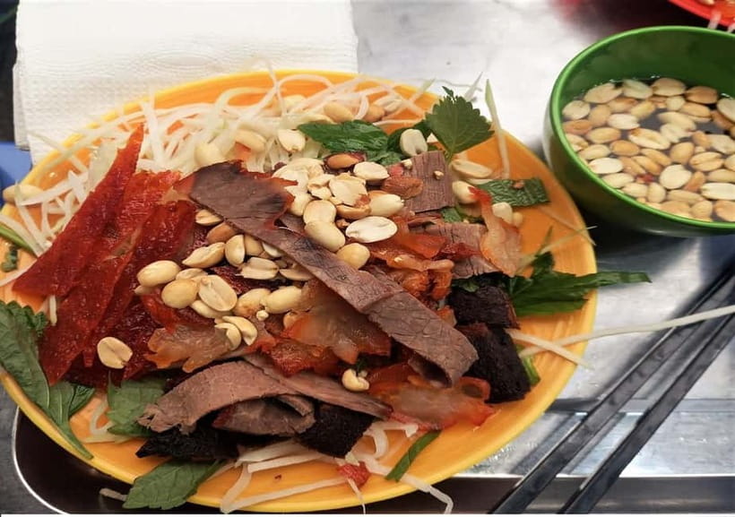 Hanoi: Street Food Tour with Train Street & Hidden Alleyways - Key Things I’d Bank On Before You Go