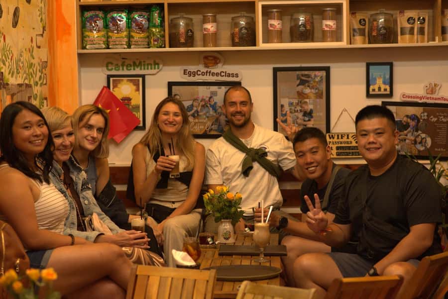 Hanoi: Street Food Walking Tour & Water Puppet Show - What you’ll actually eat: street hits and Hanoi favorites