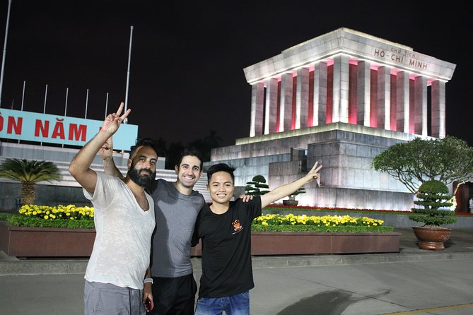 Hanoi Sunset Motorbike Tour - Long Bien Bridge and the world-record wall: getting out of the tourist bubble