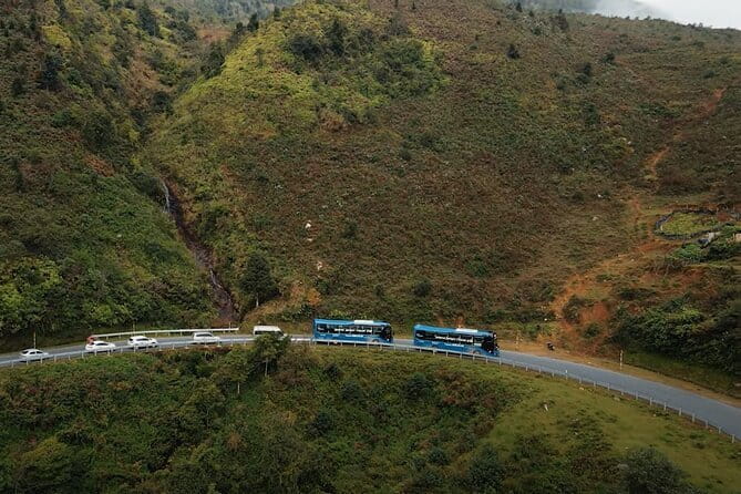 Hanoi to Sapa Bus - Private Cabin Bus - Modern Private Cabins Make the Hanoi–Sapa Ride Feel Less Painful