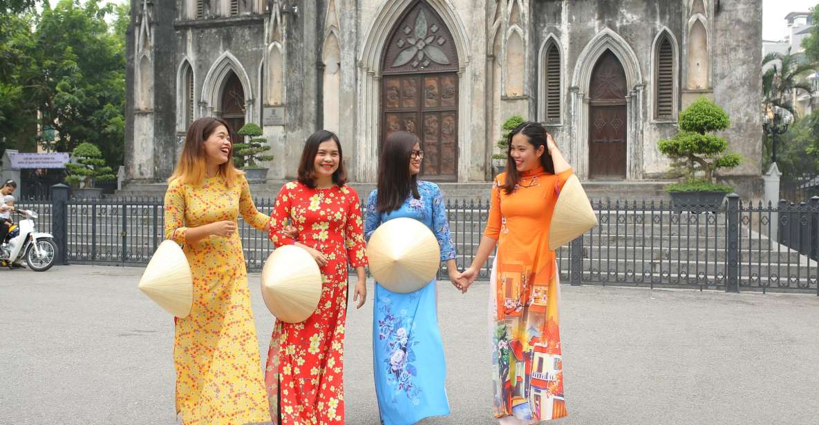 Hanoi: Traditional Ao Dai Dress and Non La Hat Rental - Meeting at 38 Bat Su Street and Getting Dressed Fast