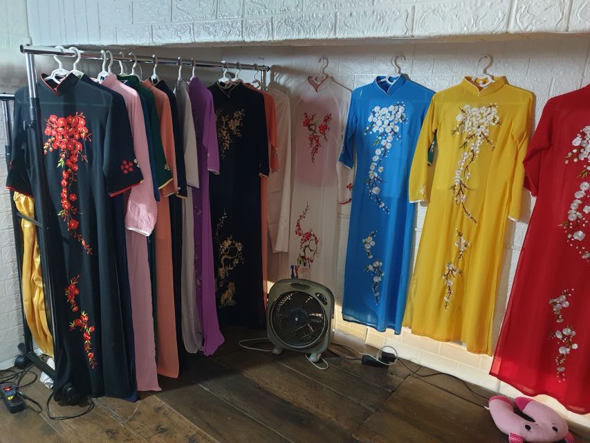 Hanoi: Traditional Ao Dai Dress and Non La Hat Rental - Size, Garment Condition, and Timing: What to Confirm Up Front