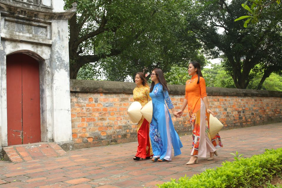 Hanoi: Traditional Ao Dai Dress and Non La Hat Rental - Your Self-Guided Photo Route: Hoan Kiem Lake, Opera House, Cathedral, Long Bien