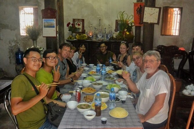 Hanoi Vespa Tours: Food + Culture + Fun on Army Vespa - Stop 5: The included café meal and what to expect from the food
