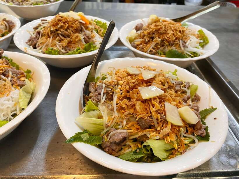 Hanoi: Vietnamese Street Food Tour with Egg Coffee - Egg Coffee and Street Food: Why This Tour Fits Hanoi