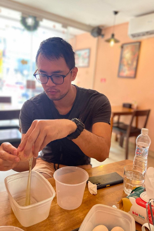 HCM: Egg Coffee Class with local Instructor & Snack - Latte art practice: decorating with control, not luck